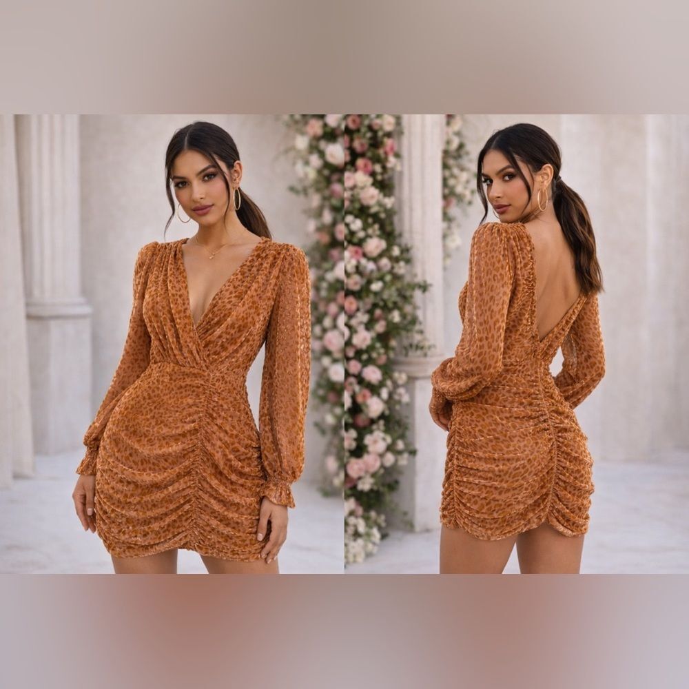 L’ATISTE Leopard Velvet Ruched Mini Dress Size L NWT Long Sleeve V-Neck Party